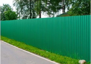 Забор из профлиста 1,75 м С8 с односторонним полимерным покрытием 